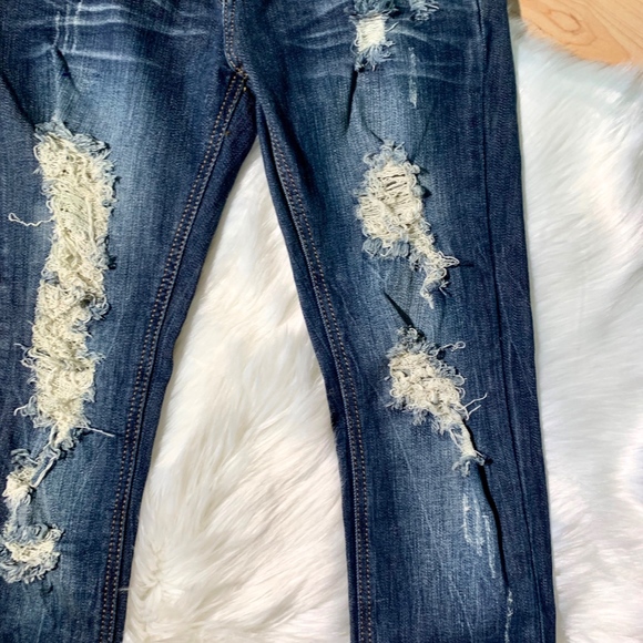 Distressed Skinny Jeans - Picture 3 of 7